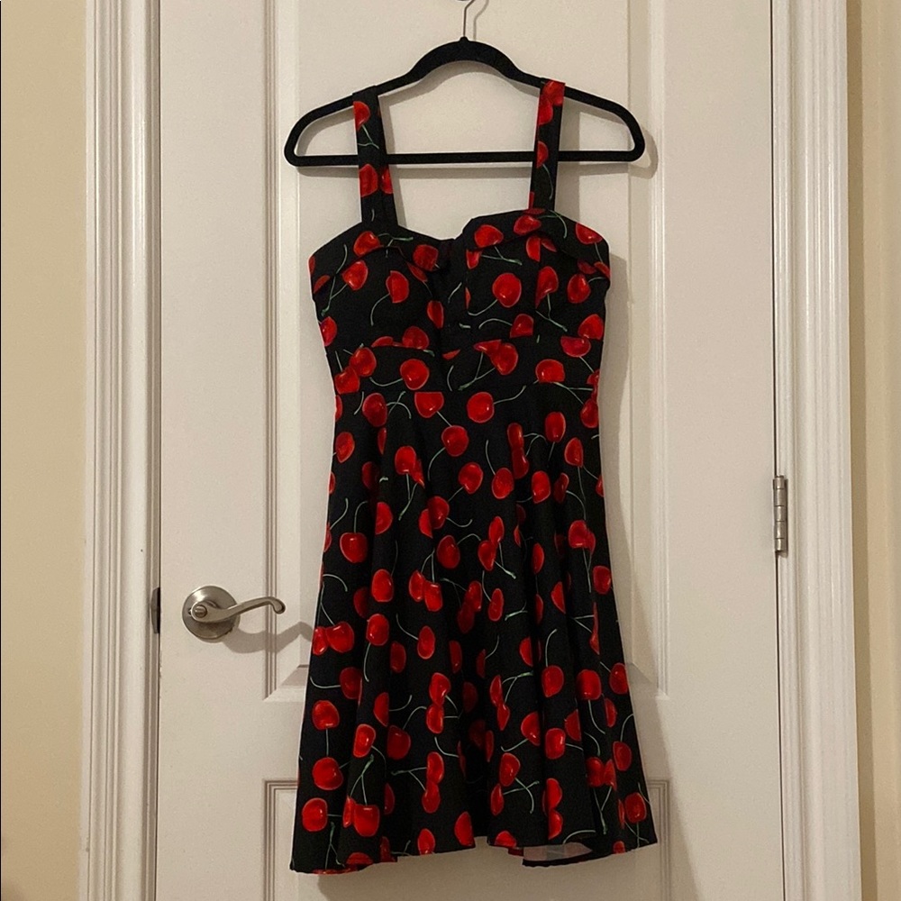 Final SALE！Modcloth Black Cherry Print Fit-and-Flare Dress